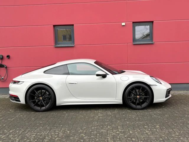 Porsche 911 992 Carrera Coupé