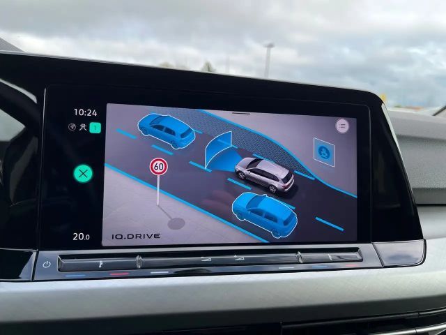 Volkswagen Golf DSG Life Variant