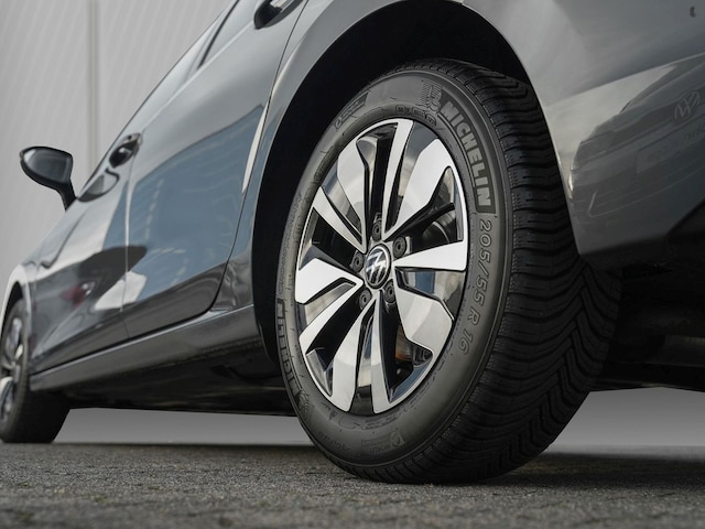 Volkswagen Golf 1.5 TSI Golf VIII