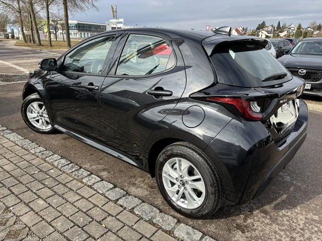Mazda 2 Hybrid 1.5L VVT-i 116 e-CVT CENTERLINE Kamera