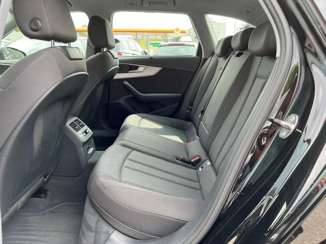 Audi A4 35 TDI Avant S-Tronic