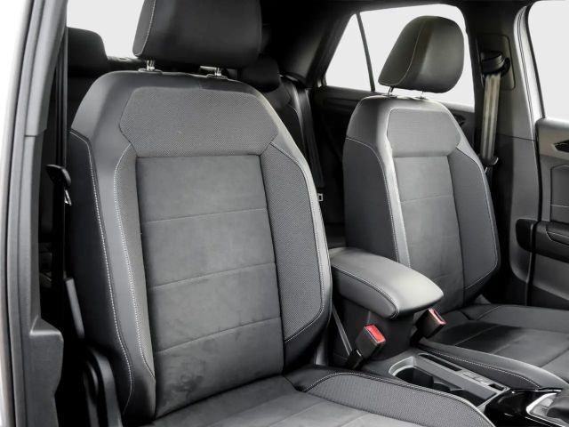 Volkswagen T-Roc 1.5 TSI DSG R-Line