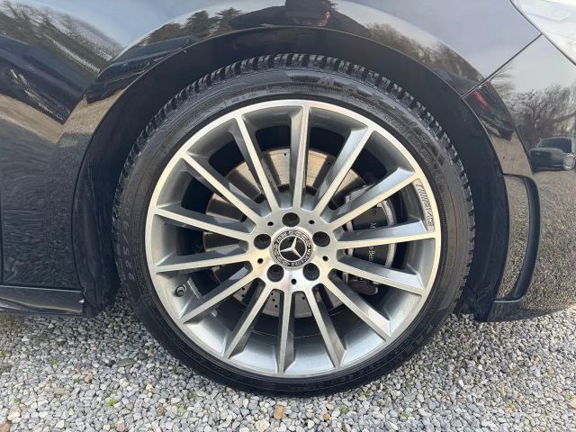 Mercedes-Benz B 200 AMG Line Sedan