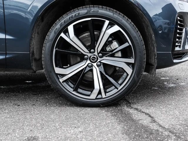 Volvo XC60 AWD Dark Plus Recharge