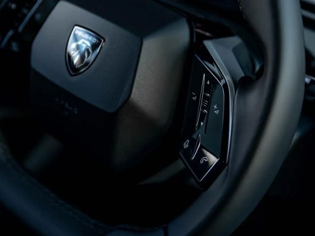 Peugeot 3008 MHEV I 136 PK AT I Pano dak I 360° Camera I Nav...