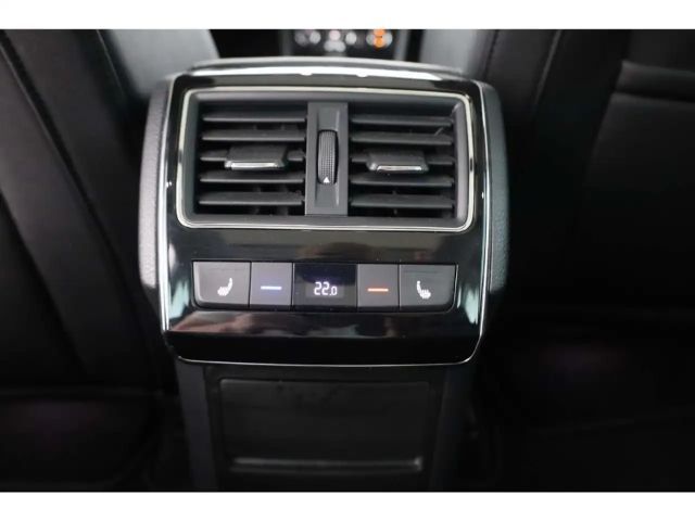 Skoda Superb 2.0 TDI Combi Style Style