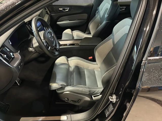 Volvo XC60 AWD Geartronic R-Design