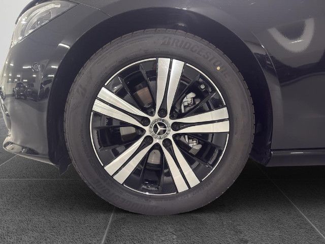 Mercedes-Benz C 180 Sedan