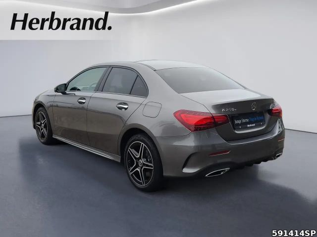 Mercedes-Benz A 250 AMG Line