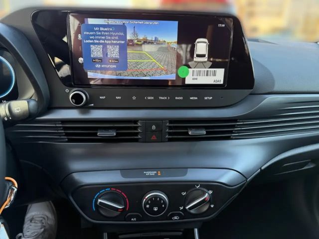 Hyundai i20 AUTOMAT+NAVI+APPLE/ANDROID+SITZHZG+LENKRADHZG+KAME
