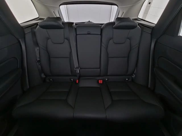 Volvo XC60 AWD Dark Plus