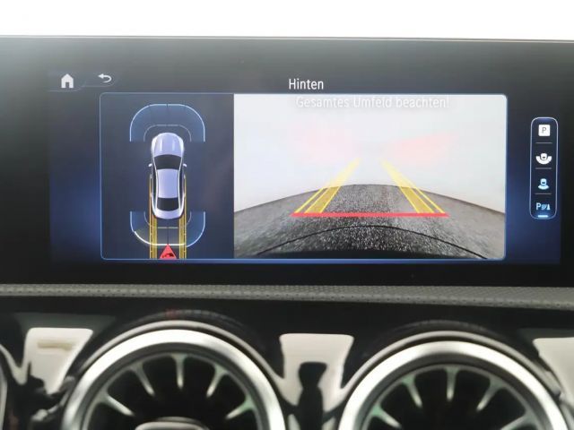 Mercedes-Benz CLA 220 4MATIC AMG Line Coupé