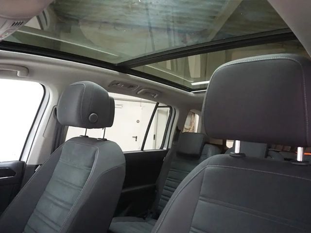 Volkswagen Touran 2.0 TDI DSG