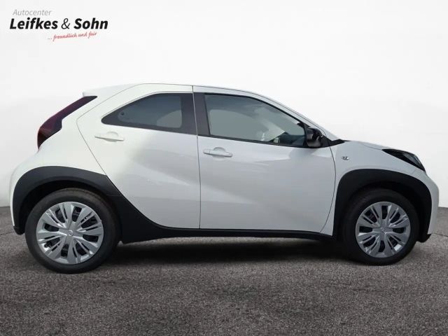 Toyota Aygo X Hatchback Play X-play