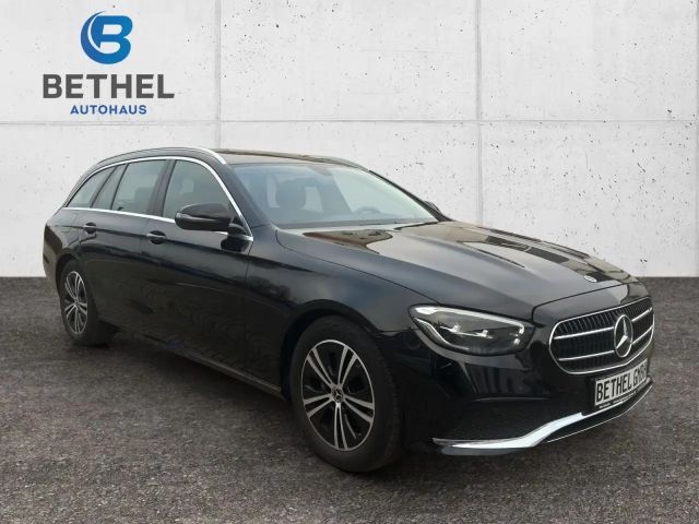 Mercedes-Benz E 220 AVANTGARDE E 220 d Estate