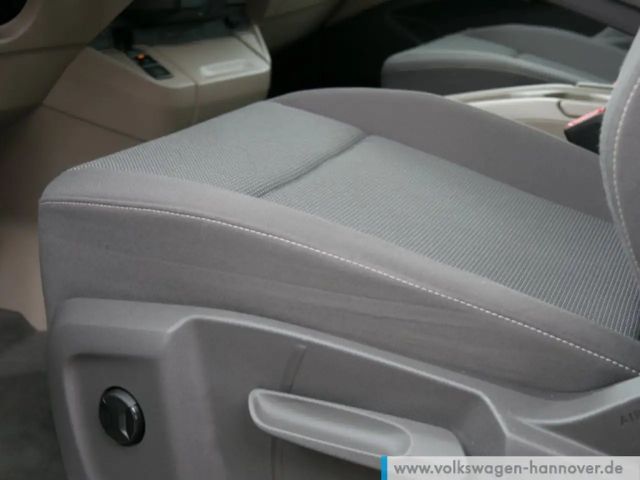 Volkswagen Multivan 2.0 TSI DSG Life T7