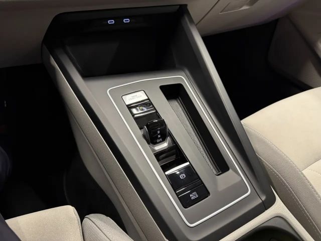 Volkswagen Golf 1.5 eTSI Golf VIII Life