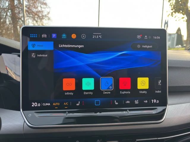 Volkswagen Golf 1.5 TSI DSG Variant