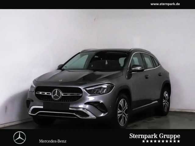 Mercedes-Benz GLA 200 Progressive