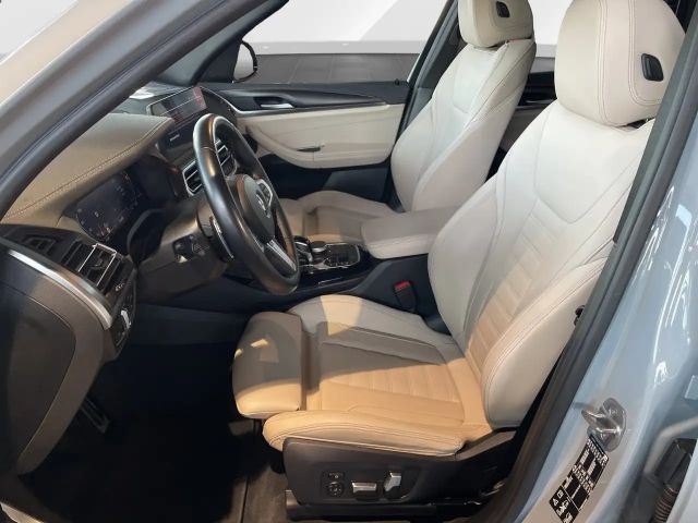 BMW X3 40i LivePro/Head-Up/CarPlay/Driving/Parking+/Panor