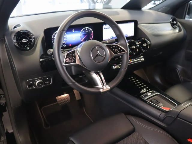 Mercedes-Benz GLA 180 GLA 180 d