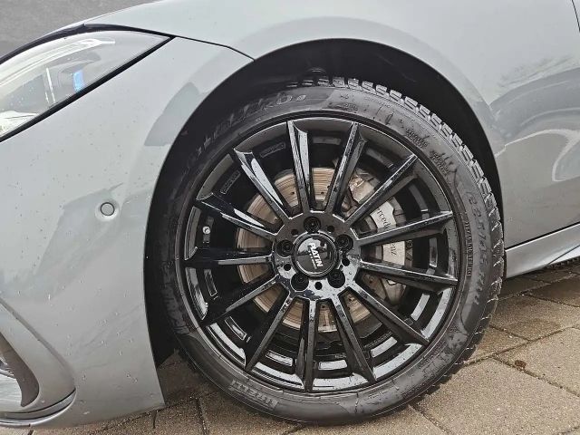 Mercedes-Benz C 200 AMG Line Sedan