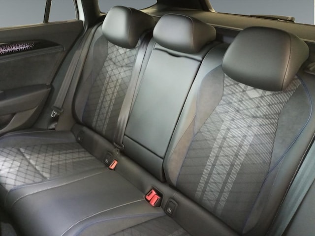 Volkswagen Passat 2.0 TDI DSG Style Variant