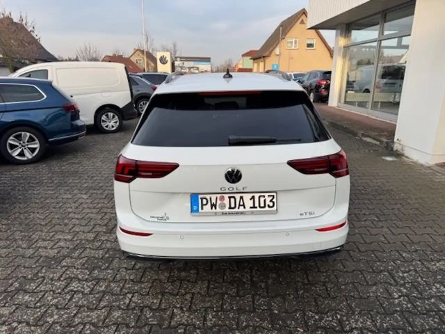 Volkswagen Golf 1.5 eTSI Variant