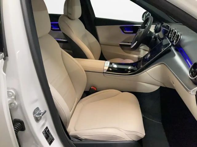 Mercedes-Benz C 180 AVANTGARDE Sedan