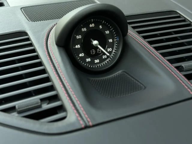 Porsche 992 4 Cabrio GTS Targa