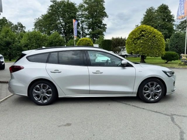 Ford Focus ST Line Wagon