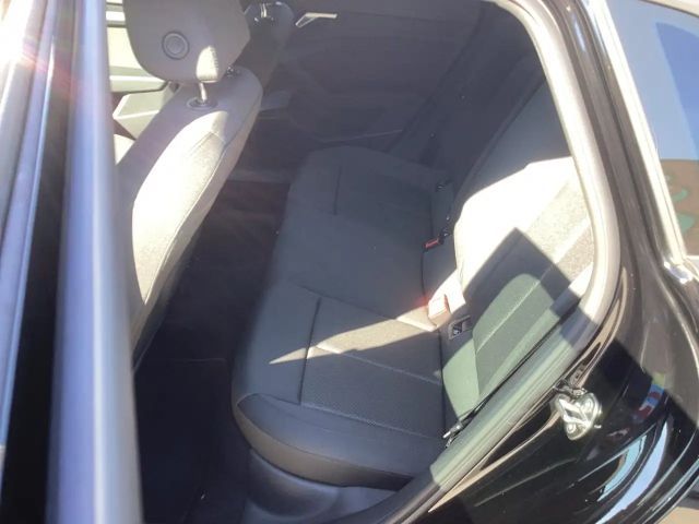 Audi A3 30 TFSI Sedan