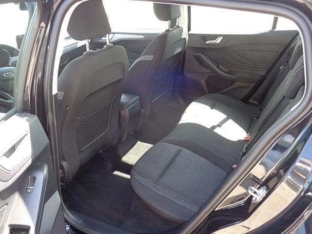 Ford Focus Traveller 1,5 EcoBlue *LED *NAVI