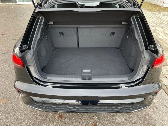 Audi A3 35 TFSI S-Line Sedan Sportback