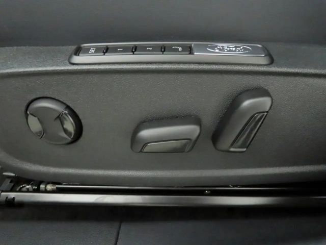 Ford Explorer AWD Premium