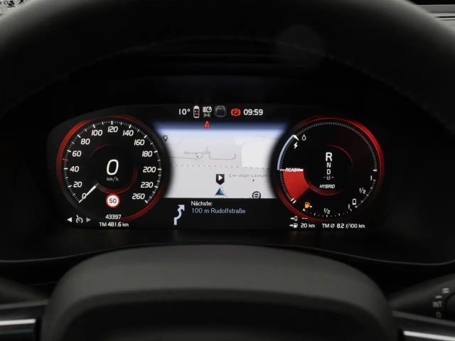 Volvo XC40 Core Recharge