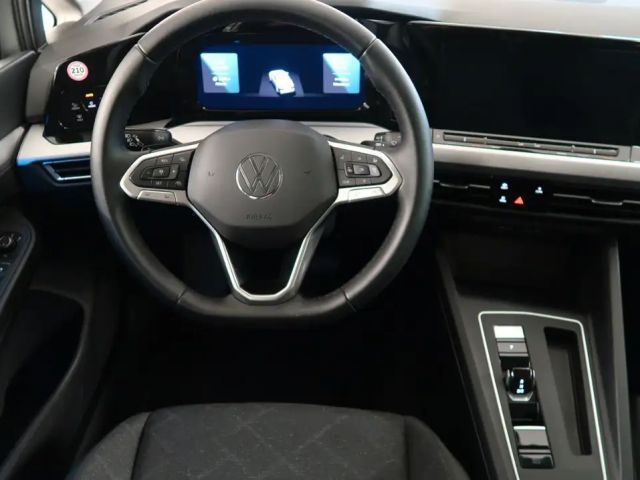 Volkswagen Golf Life Variant