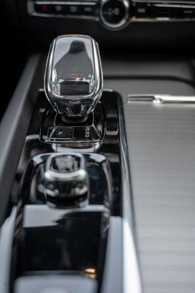 Volvo XC60 AWD Dark Plus T8