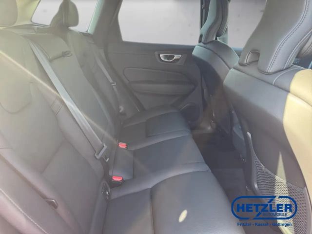 Volvo XC60 Dark Plus