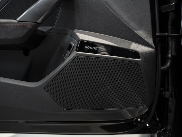 Audi RS3 Quattro S-Tronic Sedan