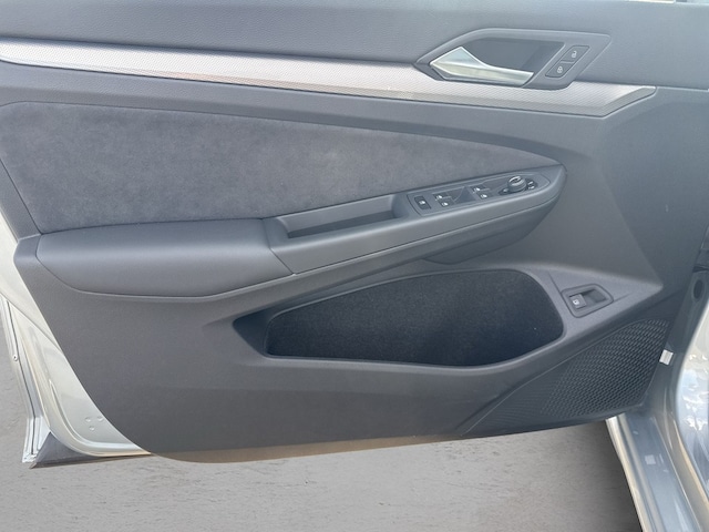 Volkswagen Golf DSG Style eHybrid