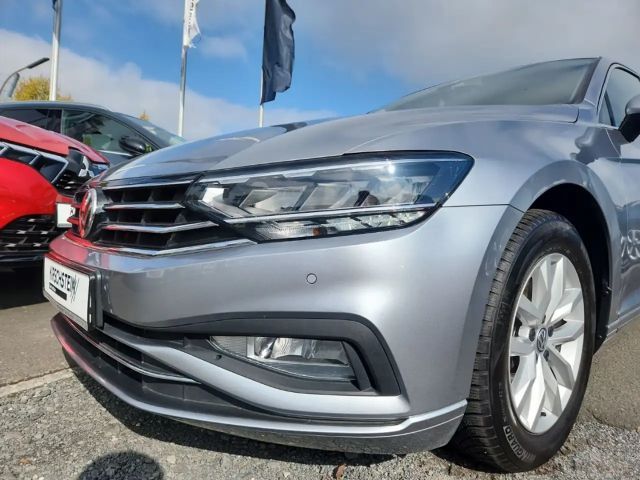 Volkswagen Passat 1.5 TSI BMT Business