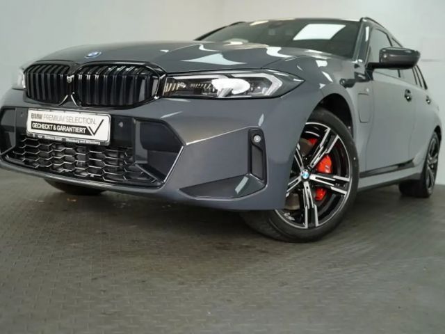 BMW 330 330e M-Sport Touring xDrive