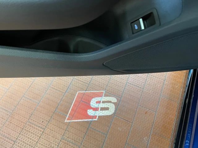 Audi A4 40 TFSI Avant Competition S-Line