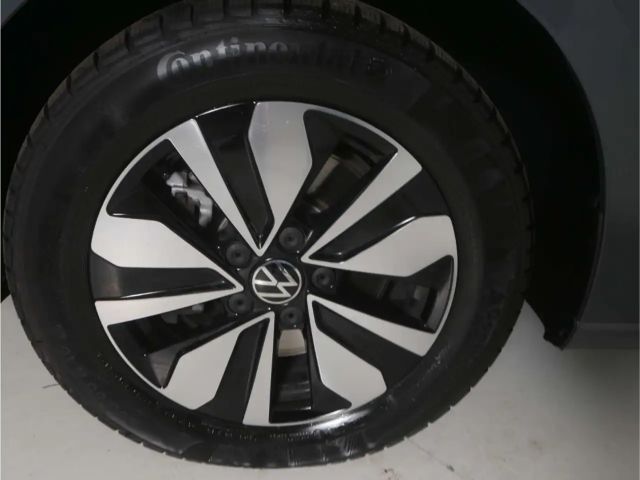 Volkswagen Touran 1.5 TSI