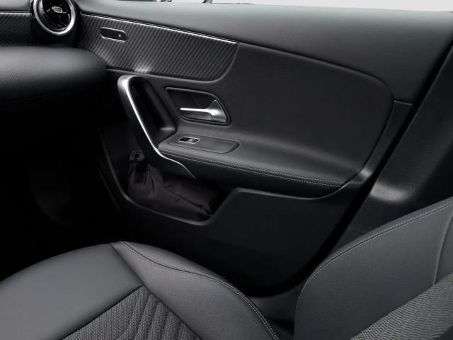 Mercedes-Benz A 180 A 180 d Progressive