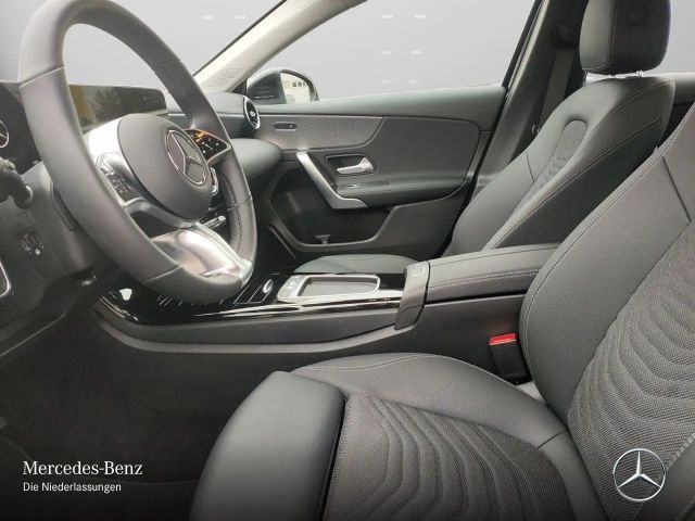 Mercedes-Benz A 200 Progressive