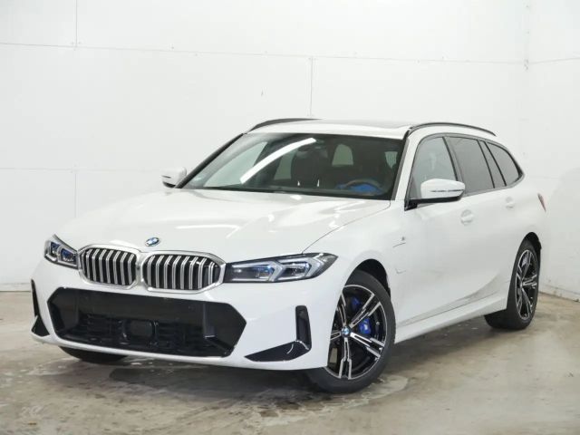 BMW 330 330e M-Sport Touring