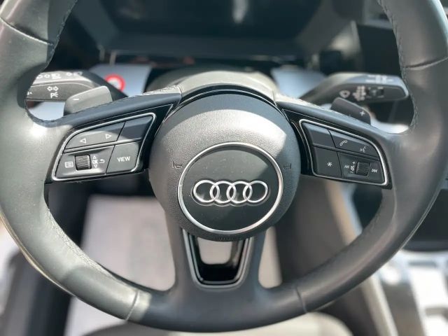 Audi A3 30 TFSI S-Line S-Tronic Sedan