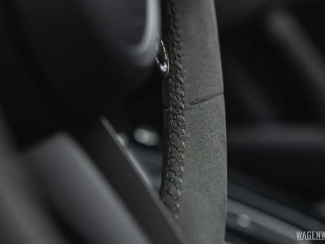 Porsche 992 4 Cabrio GTS Targa